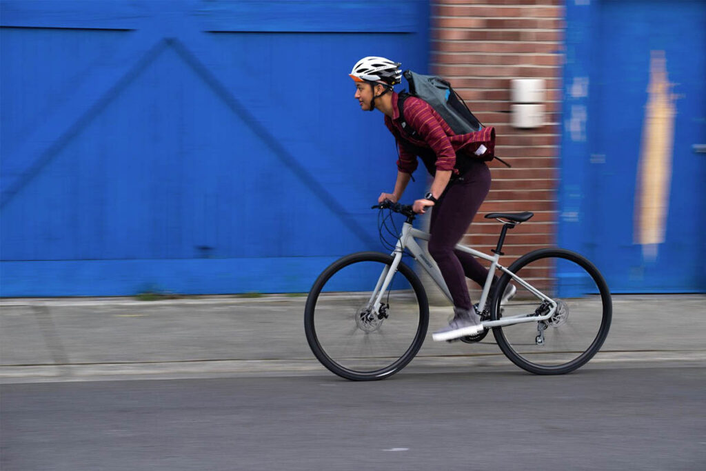 Riding Through the City on the Diamondback Metric 2