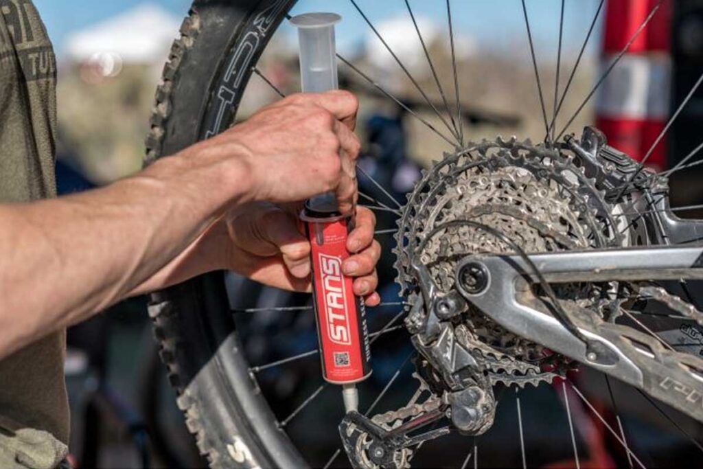 Stan's Tubeless Sealant Injector